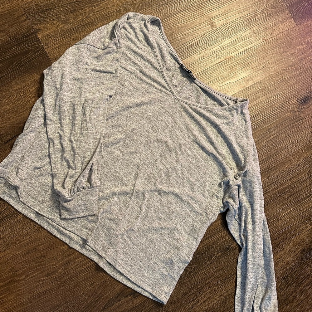 Women's Gray Top